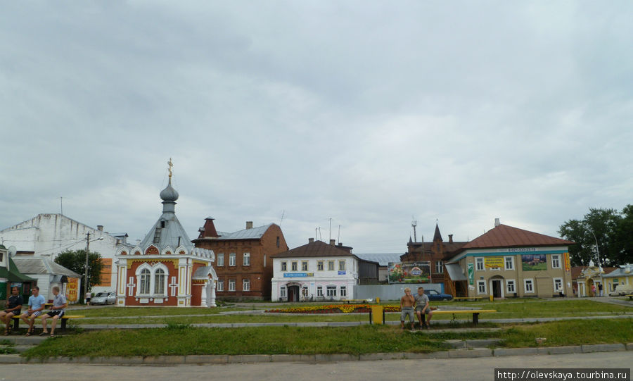 Главная площадь Устья Устье, Россия