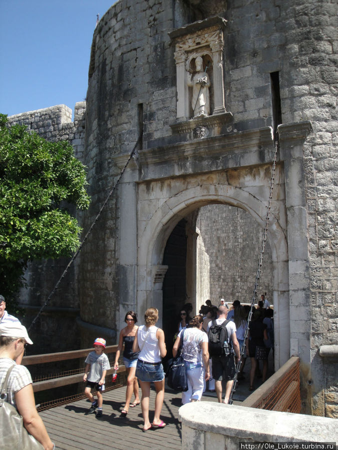Ворота в Старый город Дубровник, Хорватия