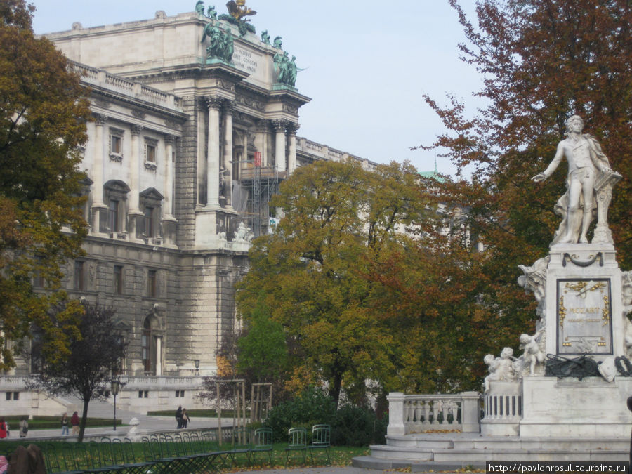 памятник Моцарту Вена, Австрия