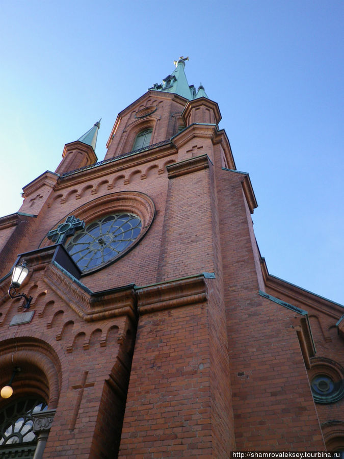 Строгая красота Александровской церкви Тампере, Финляндия