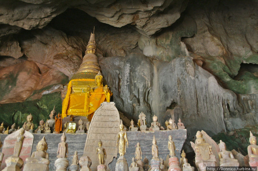 Пыльная дорога в пещеры Пак Оу Луанг-Прабанг, Лаос