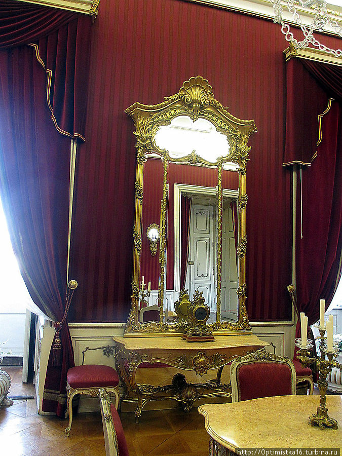Зеркало венецианского стекла