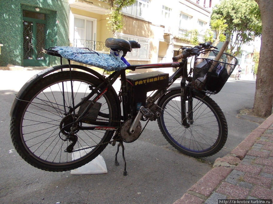 а это — электрический велосипед Стамбул, Турция